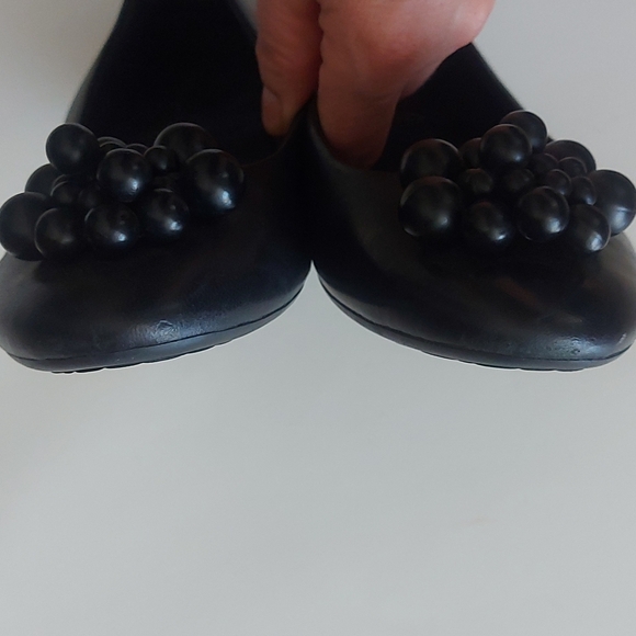 Rockport leather flats with beads cluster size 7 - Picture 4 of 6